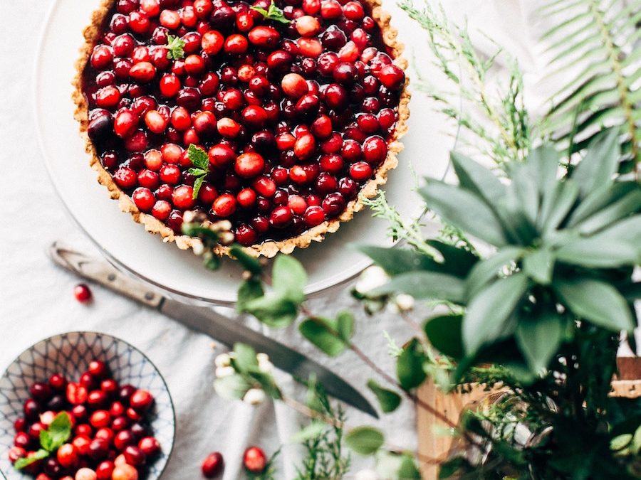 5 Simple Ways To Make Your Holiday Meals Healthy & High Vibe!